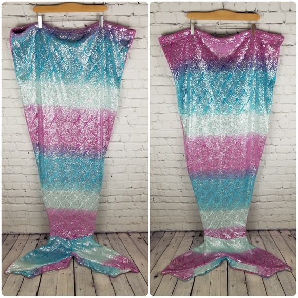 Metallic fleece rainbow mermaid blanket
